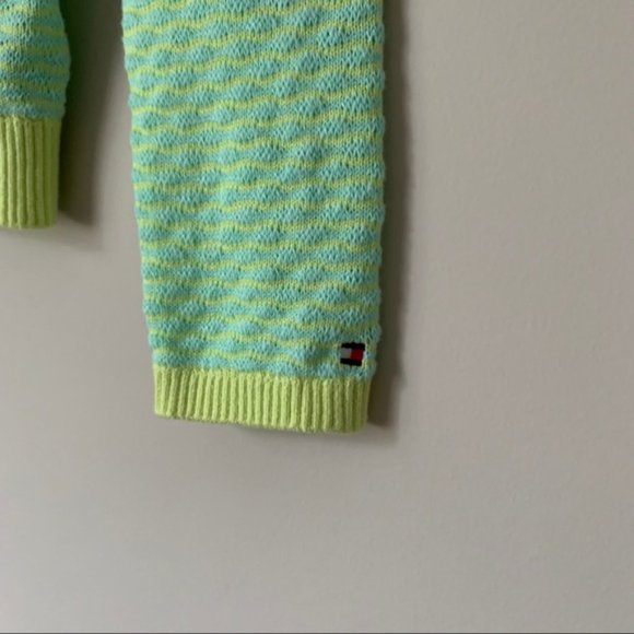 New Green Tommy Hilfiger Sweater Size Small - Picture 2 of 8